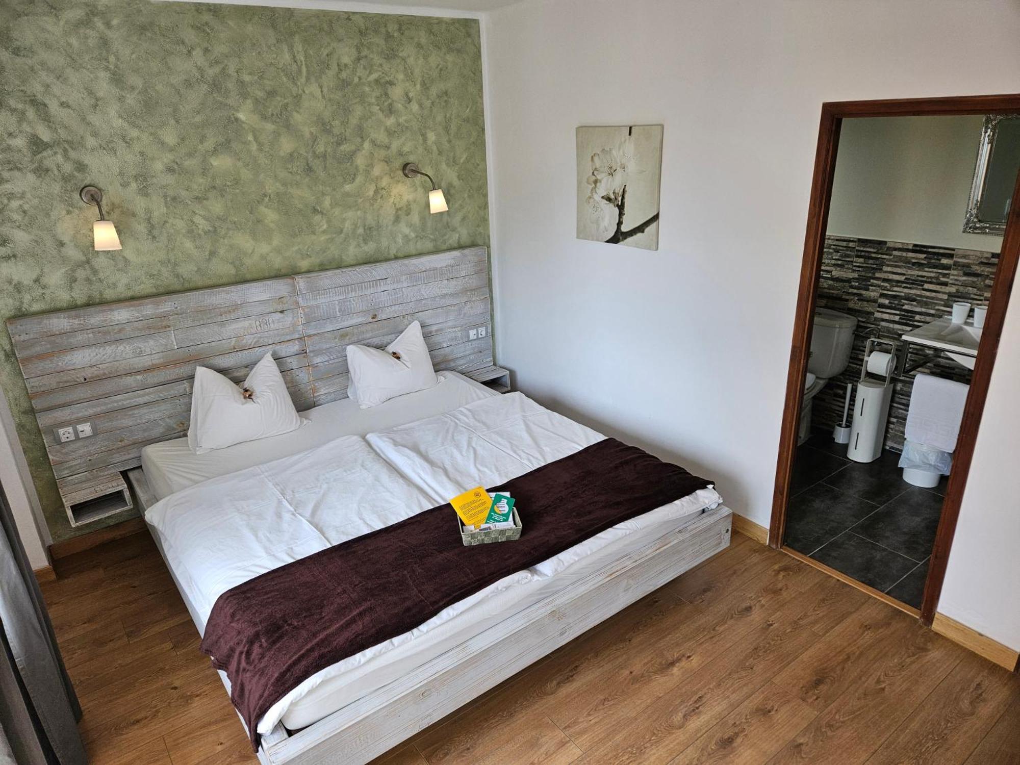 Seven Hostal Cala Millor  Eksteriør bilde
